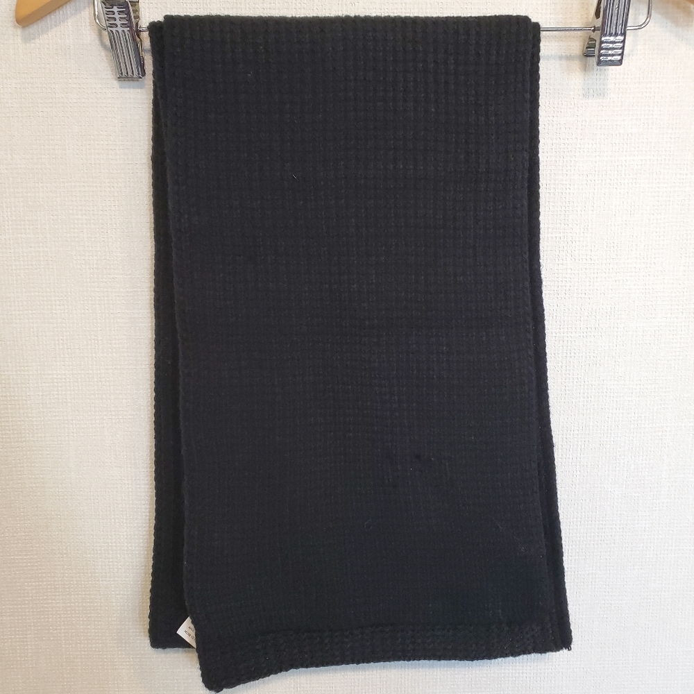 Men's Goodfellow black scarf.